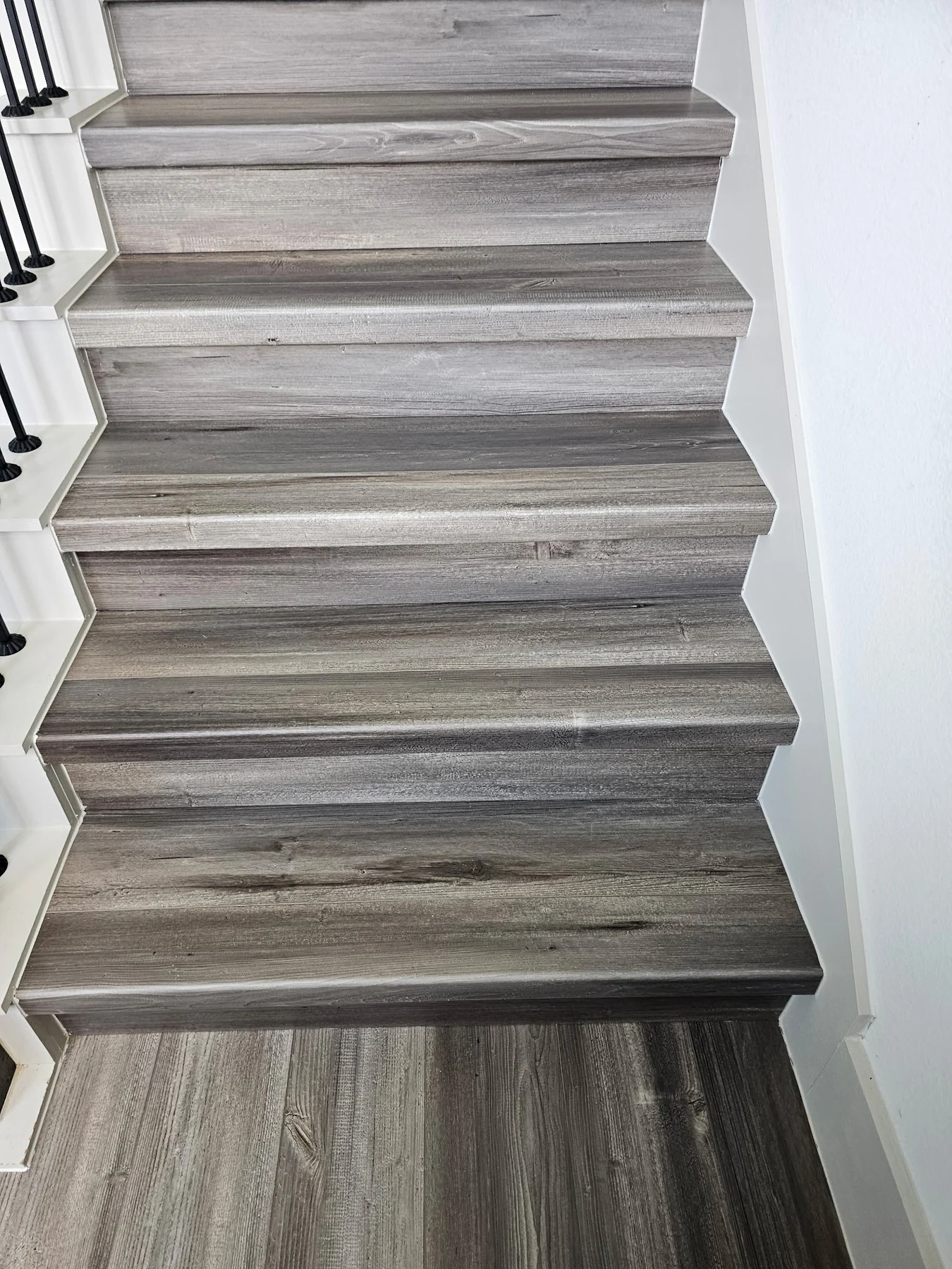 Laminate flooring installation project