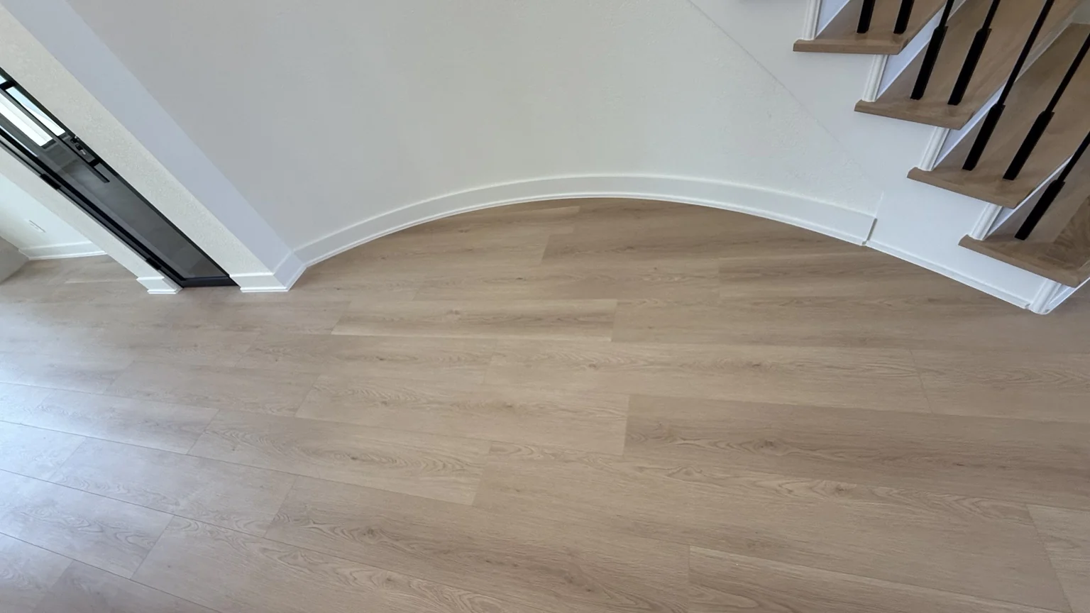 LVP and laminate flooring project 8 in the Houston area
