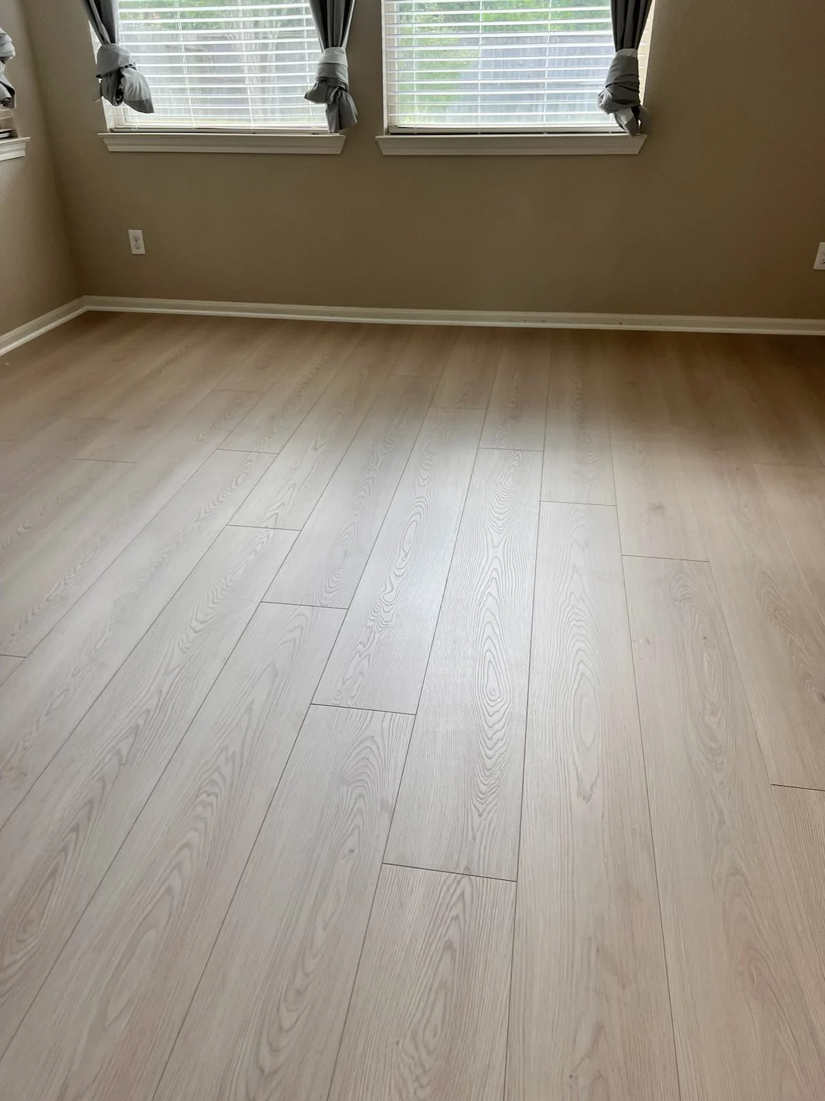 LVP and laminate flooring project 10 in the Houston area