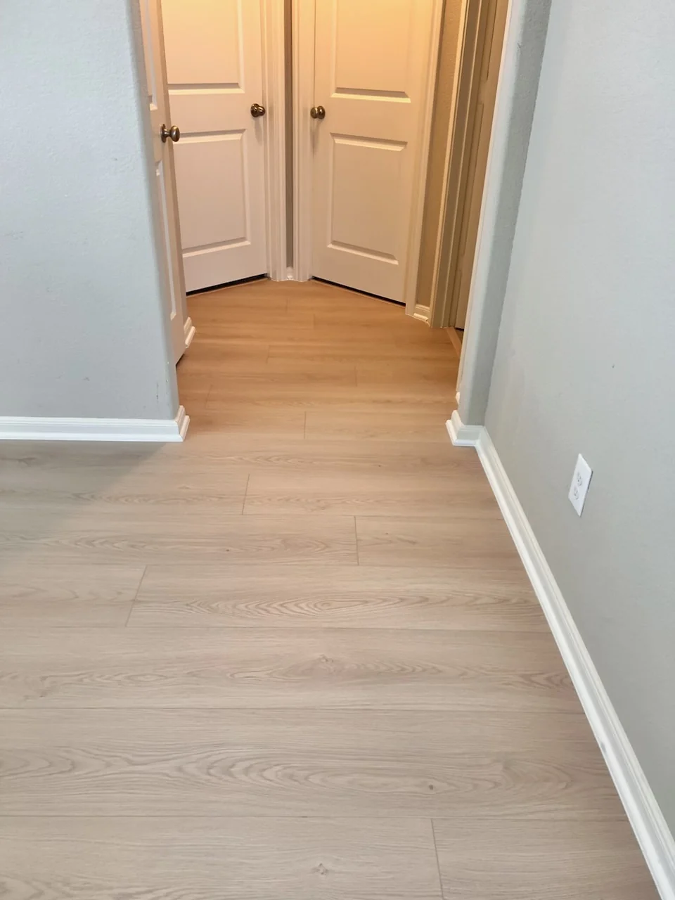 LVP and laminate flooring project 11 in the Houston area